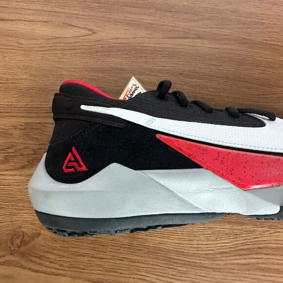 ⭐Nike Zoom Freak 2 Bred Sz 11.5 Women Basketball Shoes Sneakers Black CK5424-003 - Picture 6 of 10